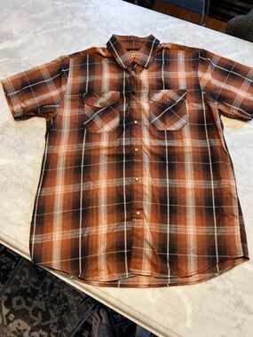 DIXXON short sleeve plaid flannel shirt. The barrel. Men’s large. Brown.